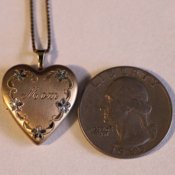 Gold Plated Heart Locket (GN0029) - Picture 5 of 9